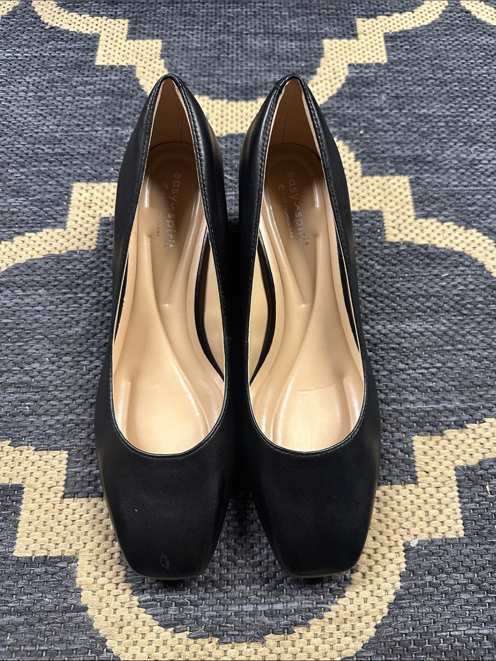 Easy Spirit Black Square-Toe Pumps with Neutral Insole